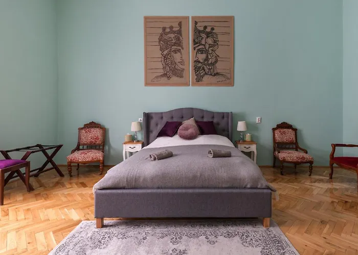 Eclectic Luxury & Spacious 2br Ac In Center *