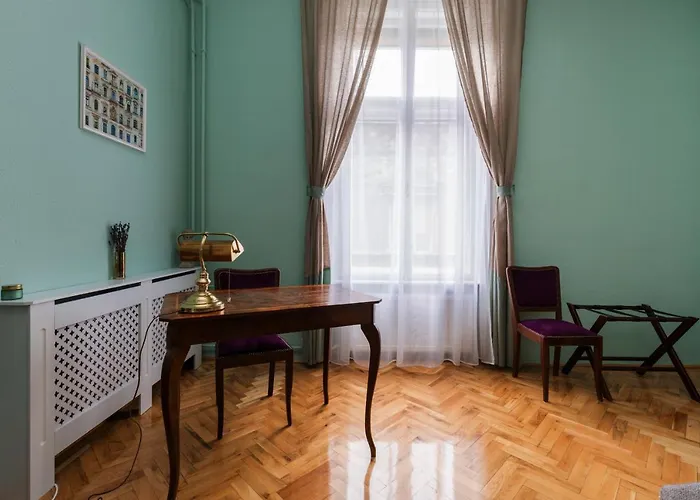 Eclectic Luxury & Spacious 2br Ac In Center *