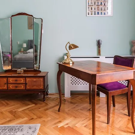 Apartment Eclectic Luxury & Spacious 2br Ac In Center *