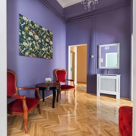 Eclectic Luxury & Spacious 2br Ac In Center דירה *