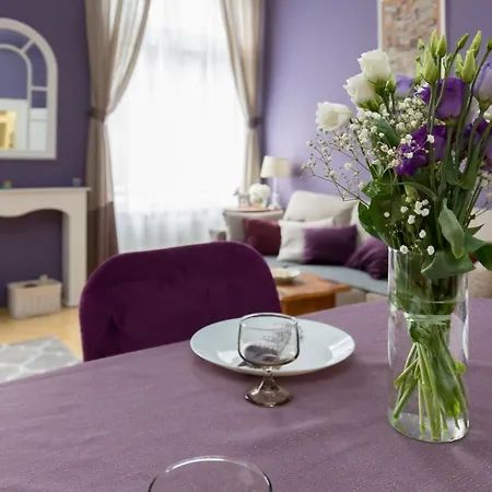 Apartment Eclectic Luxury & Spacious 2br Ac In Center Budapest