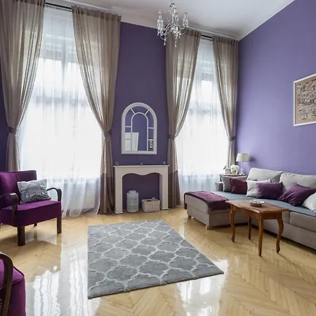 Eclectic Luxury & Spacious 2br Ac In Center Lägenhet *