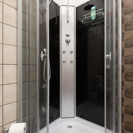 Eclectic Luxury & Spacious 2br Ac In Center *