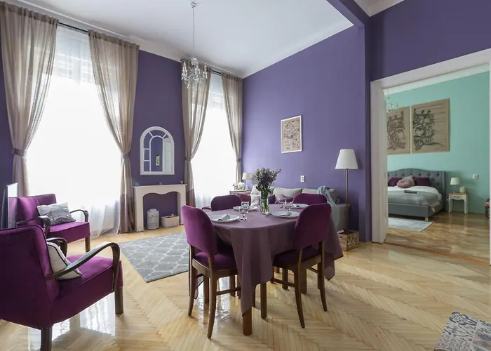 Eclectic Luxury & Spacious 2br Ac In Center