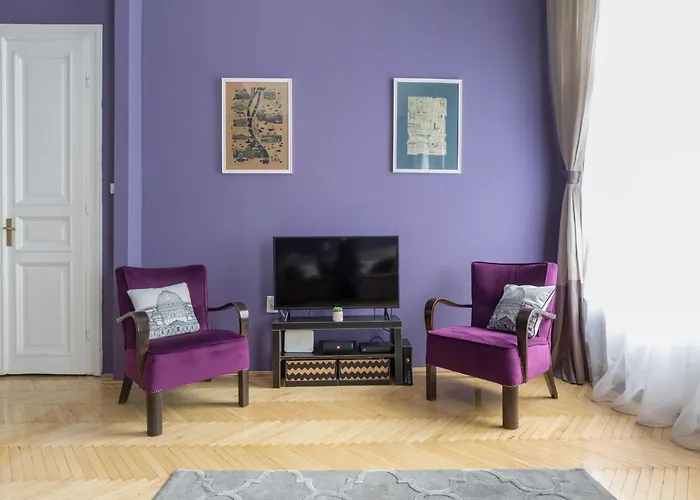 Eclectic Luxury & Spacious 2br Ac In Center Апартаменты Будапешт